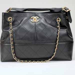 Chanel -25A  HOBO  Bag（32cm）